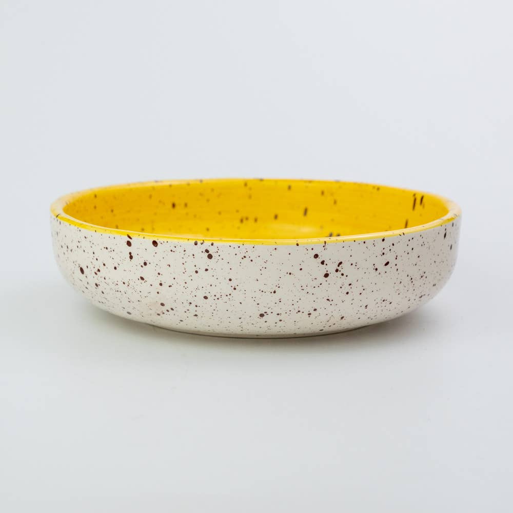 canela white and yellow grater bowl