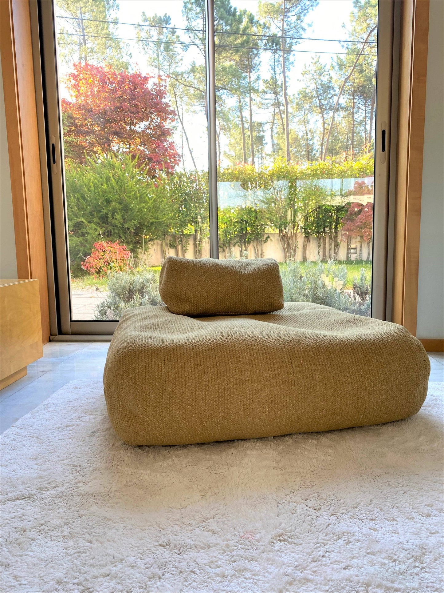 DUNE POUF - Sustainable Versatility