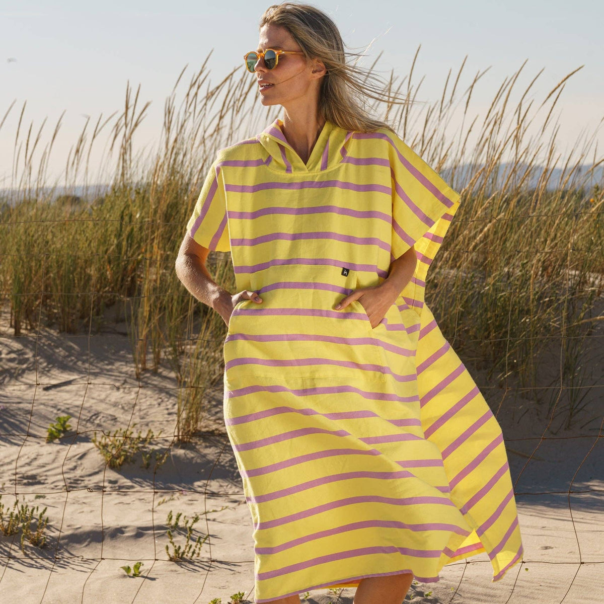 Futah yellow beach changing poncho with hood and front pocket