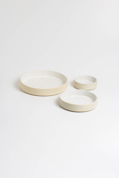 Set of 3 round ceramic plates
